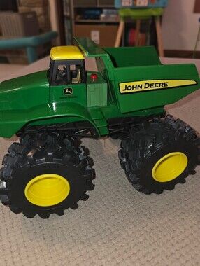 John Deere Roar N Rumble Monster Tread Truck